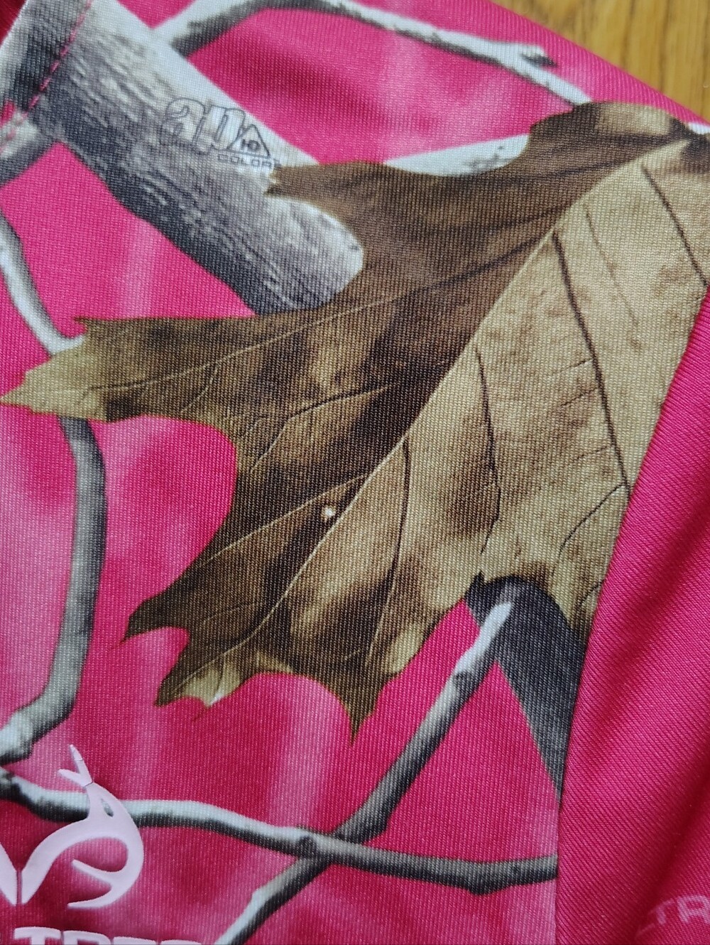 Realtree Pink Camo Women's Zip-Front Jacket - Picture 4 of 5
